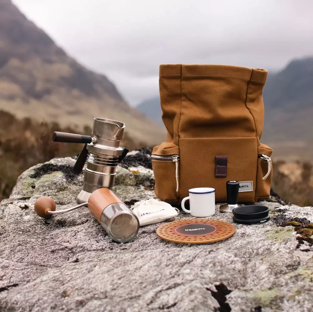 The Nomadic Travel Bag - 9Barista | Lázeňská káva
